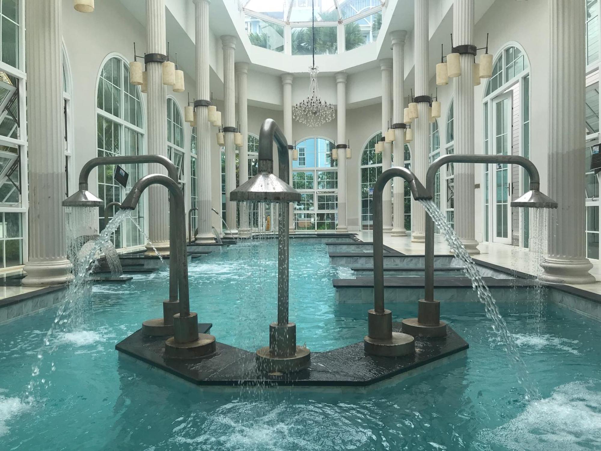 Grand Florida芭提雅带免费游泳池温泉桑拿浴和健身房瑜伽室私家海滩公寓e206 Na Chom Thian Exterior photo